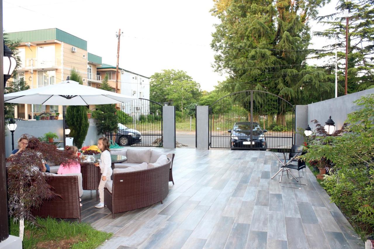 Cozy House Hotel Kobuleti Exterior photo